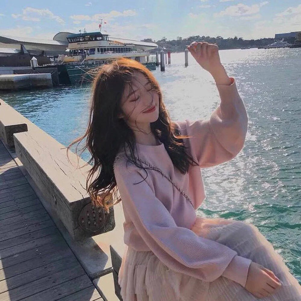 眼里余光都是你